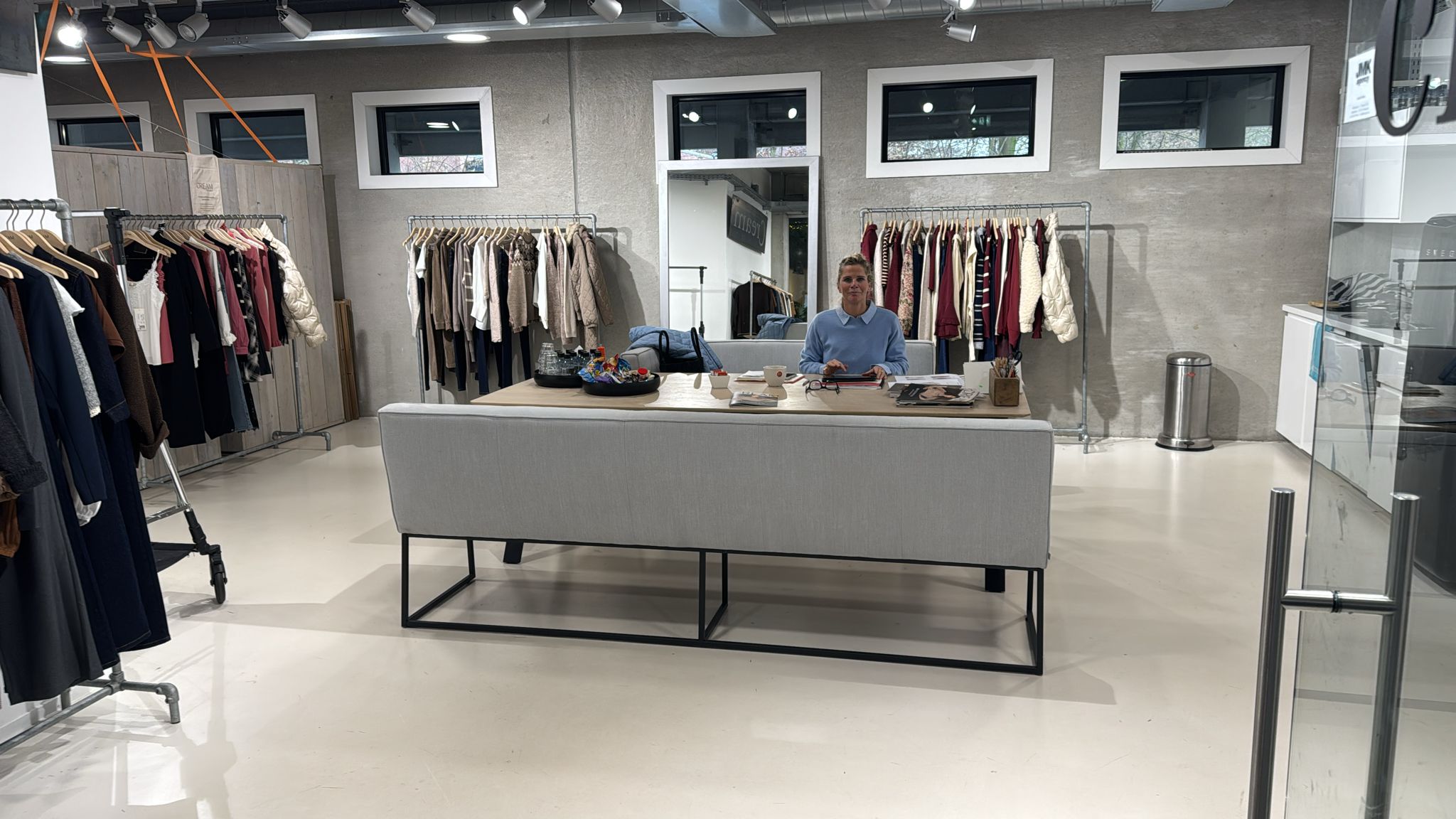 MAC-ZNL Showroom